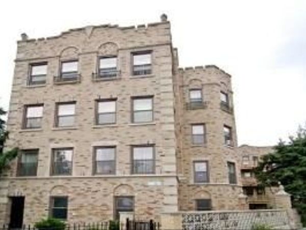 5726 N Mozart Street, Unit 2B, Chicago, IL 60659