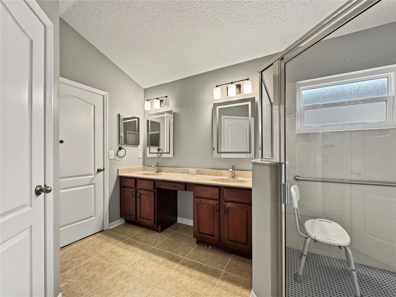 30935 Whitlock Drive, Wesley Chapel, FL 33543 Photo