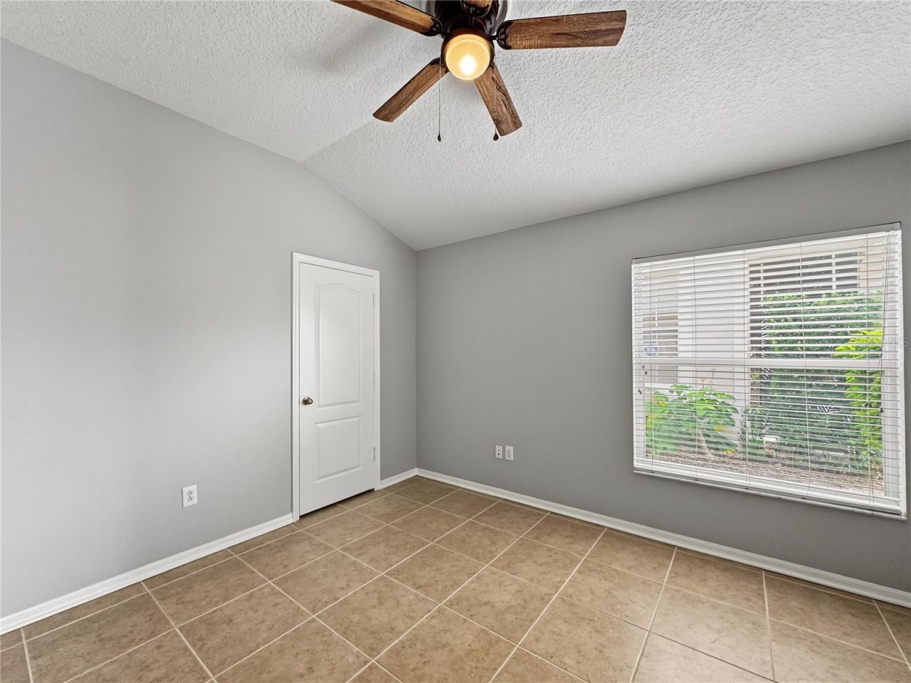 30935 Whitlock Drive, Wesley Chapel, FL 33543 Photo