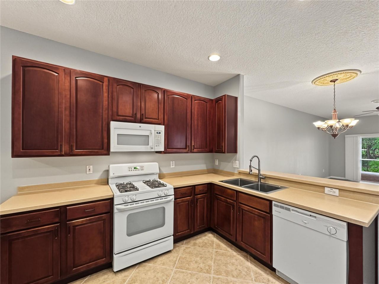 30935 Whitlock Drive, Wesley Chapel, FL 33543 Photo