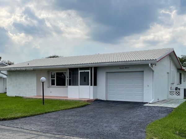 1411 NW 85th Way , Plantation, FL 33322