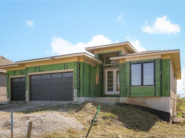 905 Savannah Lane, Greenwood, MO 64034