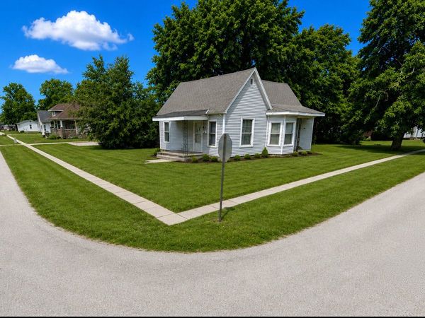 430 S Chestnut Street, Blandinsville, IL 61420