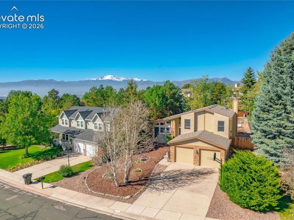 3250 Navigation Drive, Colorado Springs, CO 80920