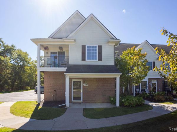 3314 Kneeland Circle , Unit 114, Howell, Mi 48843