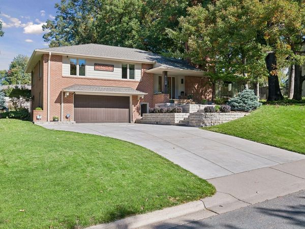 6100 Idylwood Drive, Edina, MN 55436
