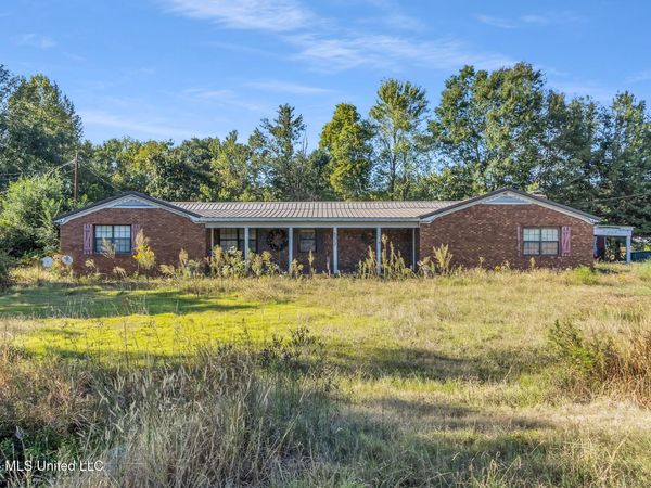 5503 Dummyline Road, Batesville, MS 38606
