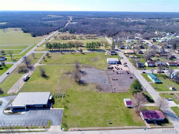 412 E Madison Avenue , Owensville, MO 65066