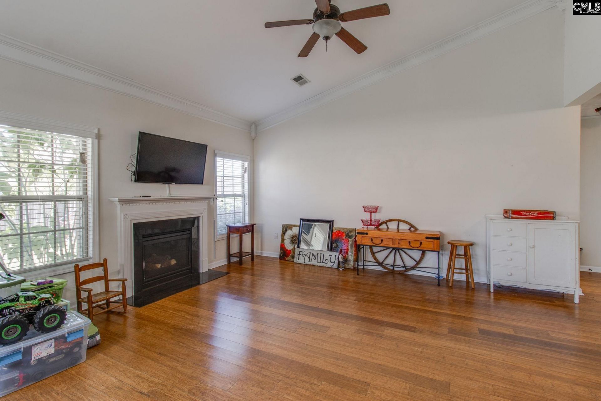 191 Rossmore Drive Photo 8