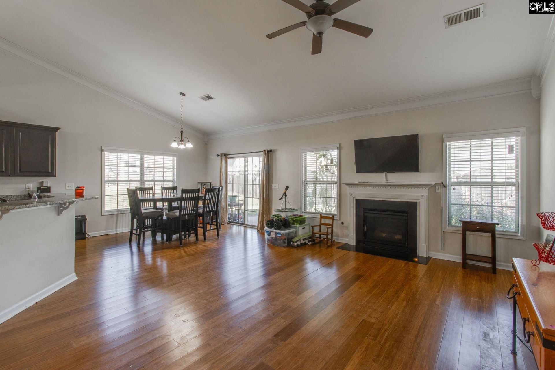 191 Rossmore Drive Photo 9
