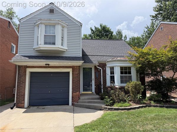 643 N Rosevere Street, Dearborn, Mi 48128