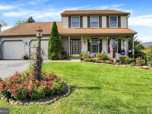 2416 WICKLOW DRIVE, HARRISBURG, PA 17112