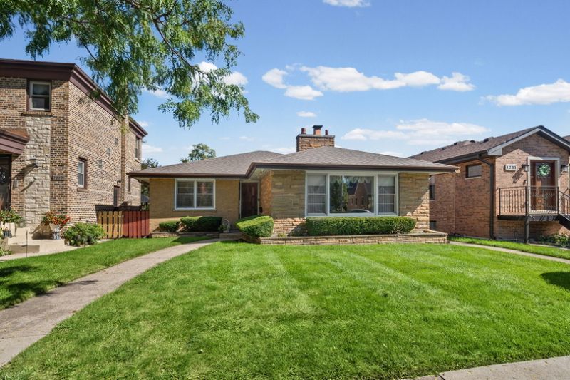 1715 N 76th Avenue, Elmwood Park, IL 60707 Main Photo