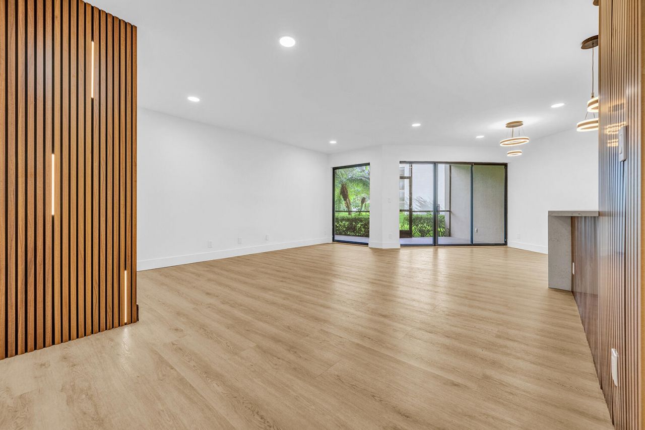 5701 Camino Del Sol, Unit 106, Boca Raton, FL 33433 Photo