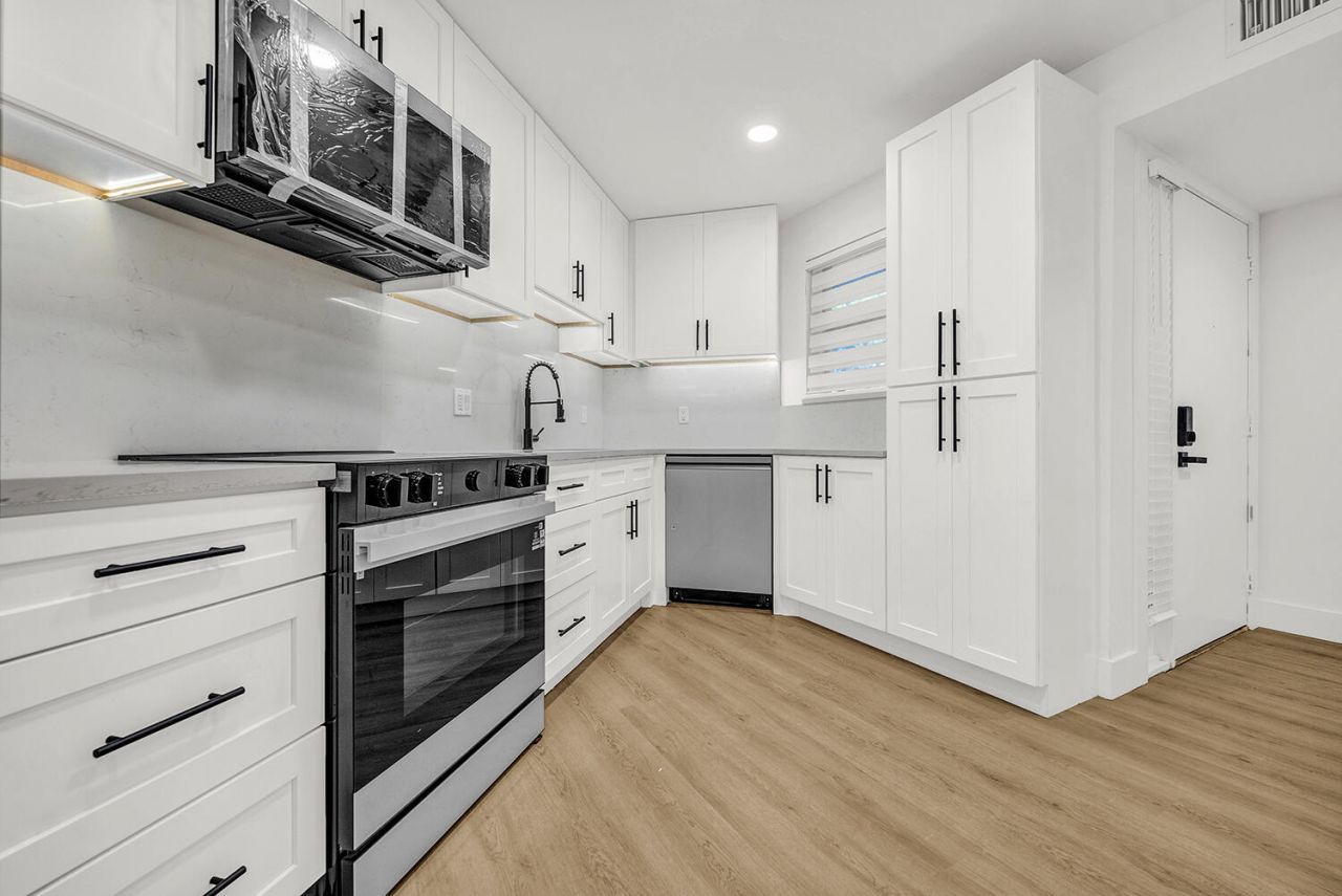 5701 Camino Del Sol, Unit 106, Boca Raton, FL 33433 Photo