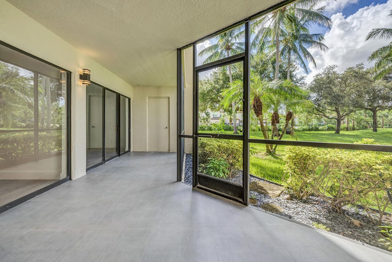 5701 Camino Del Sol, Unit 106, Boca Raton, FL 33433 Photo