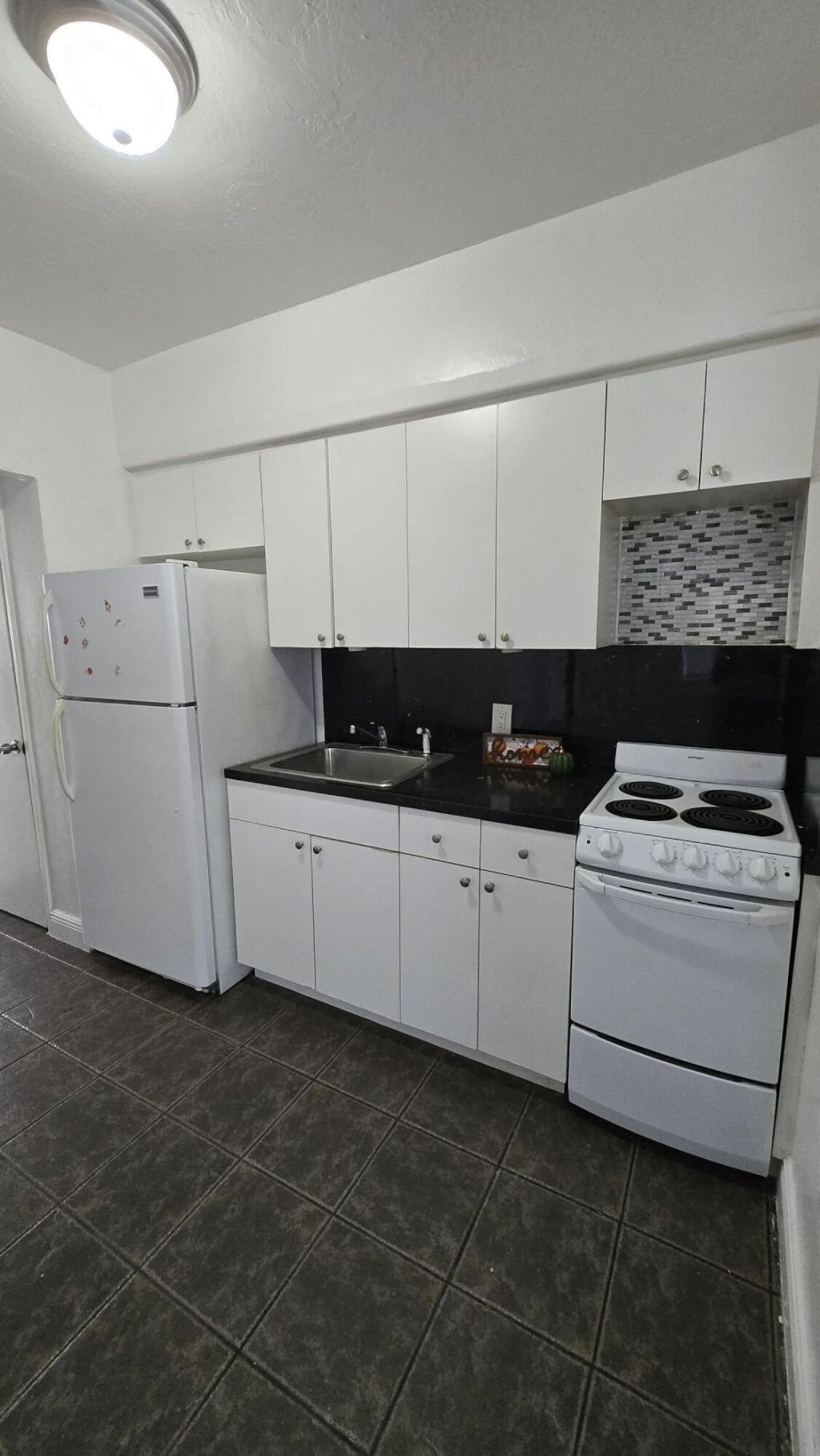 1012 NW 2nd Avenue, Unit 4, Hallandale Beach, FL 33009 Photo