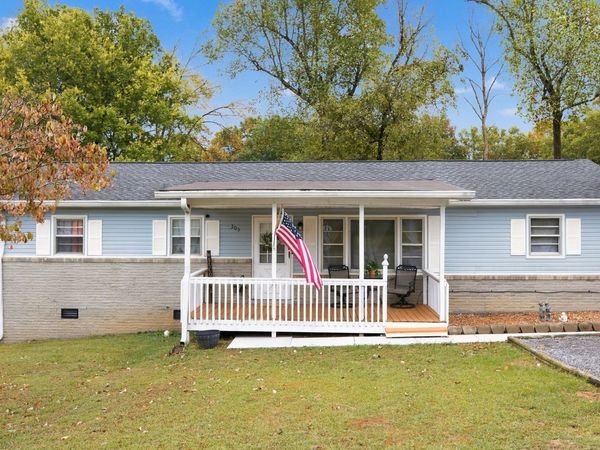 305 S Fairoak St, Shelbyville, TN 37160