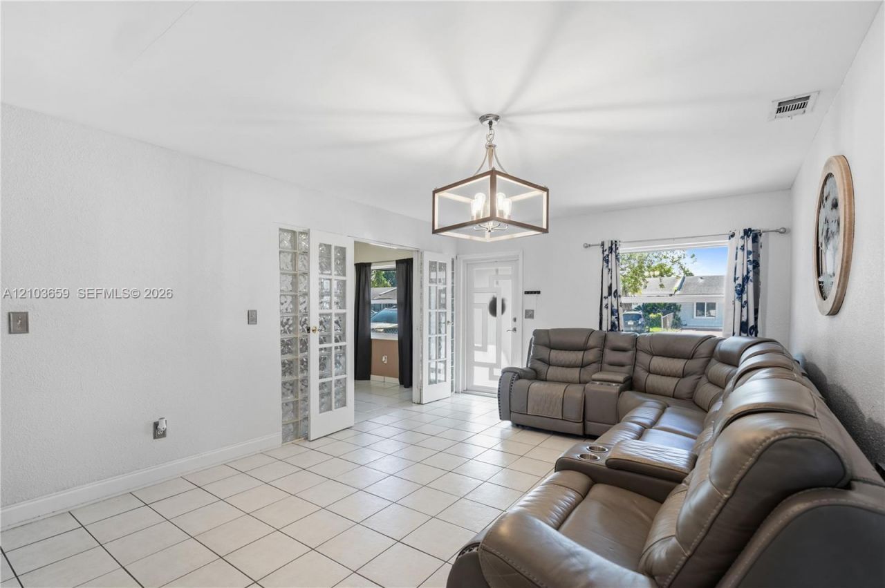 4511 SW 129th Ave , Miami, FL 33175 Photo