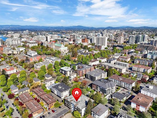 1035 McClure St , Unit #204, Victoria, BC V8V 3G1