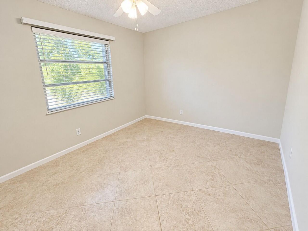 2230 N Cypress Bend Drive, Unit 410, Pompano Beach, FL 33069 Photo