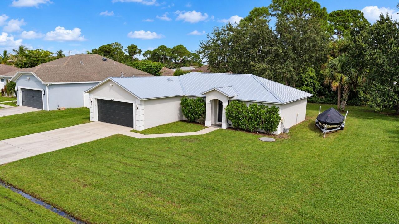 1569 SW Pitts Avenue, Port Saint Lucie, FL 34953 Photo