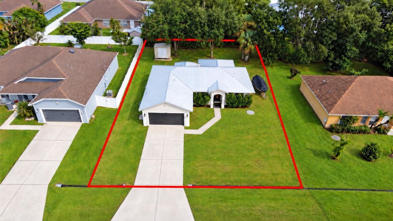 1569 SW Pitts Avenue, Port Saint Lucie, FL 34953 Photo