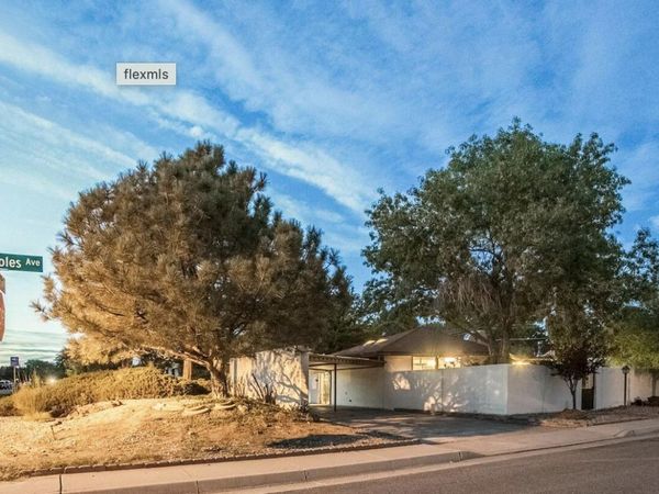 2900 Charleston Street NE, Albuquerque, NM 87110