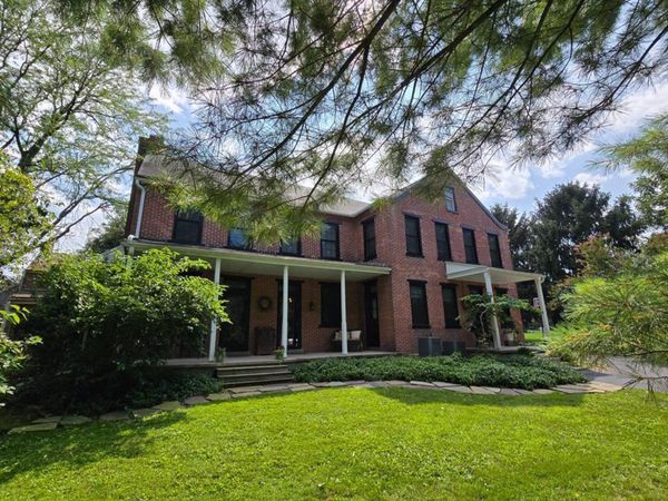 1221 Kelley Drive, Lancaster, PA 17601