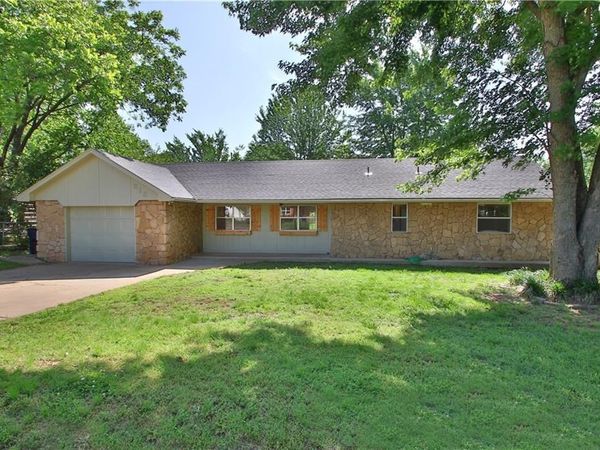 213 S 6th Street, Noble, OK 73068