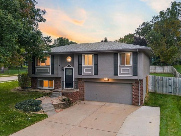 5606 N 126th Avenue, Omaha, NE 68164