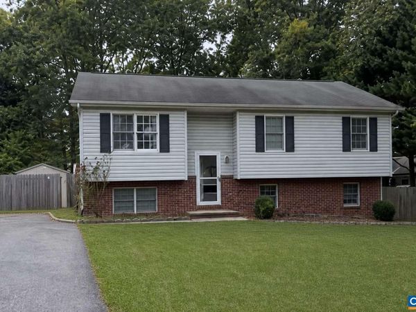 17 ASHTON DR, Stuarts Draft, VA 24477