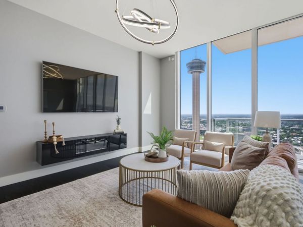 610 E Market St, UNIT 2605, San Antonio, TX 78205