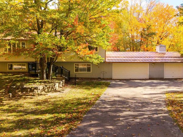 664 N Maple Hill Drive, Forsyth Twp, MI 49841