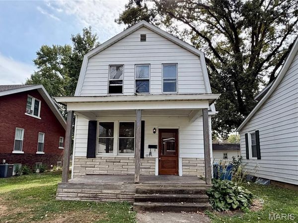1204 8th Street , Highland, IL 62249