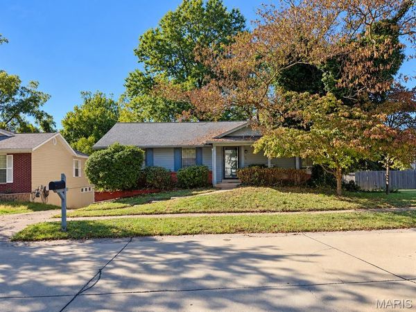 2335 Bennington Place, St Louis, MO 63043
