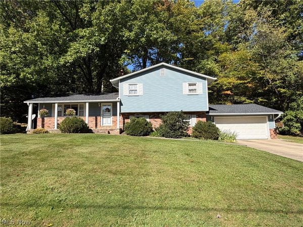 14320 Broadwood Drive, Burton, OH 44021