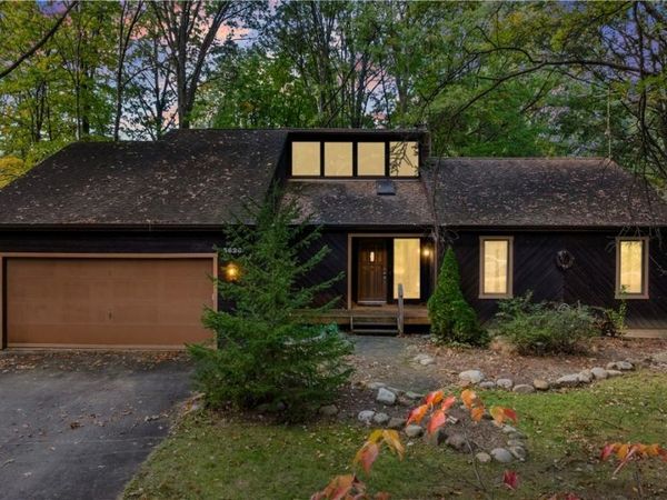 3626 Antoinette Drive , Cuyahoga Falls, OH 44223