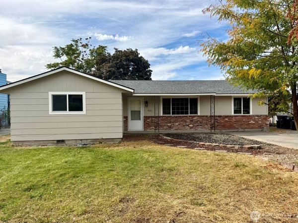 920 S Garden Drive , Moses Lake, WA 98837
