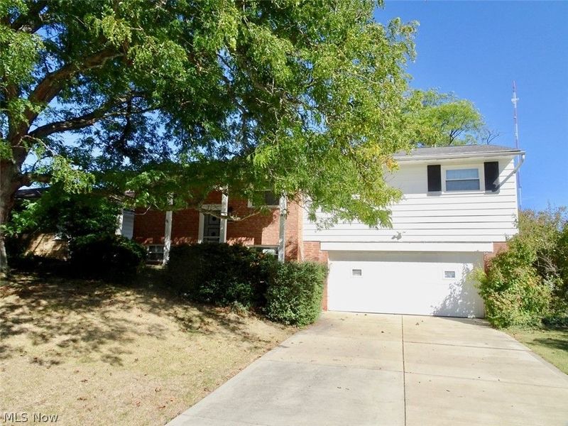 6905 Day Drive, Parma, OH 44129 Photo 1