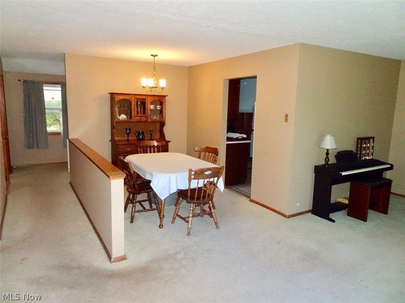 6905 Day Drive, Parma, OH 44129 Photo 4