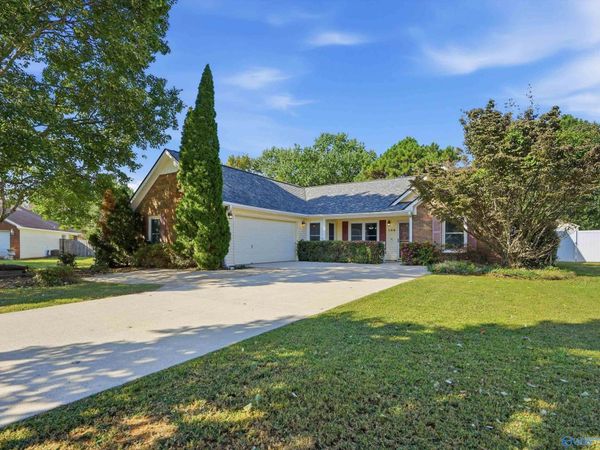 106 Kim Circle, Madison, AL 35758
