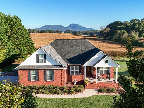 174 Hampton Hills Lane, Cleveland, GA 30528