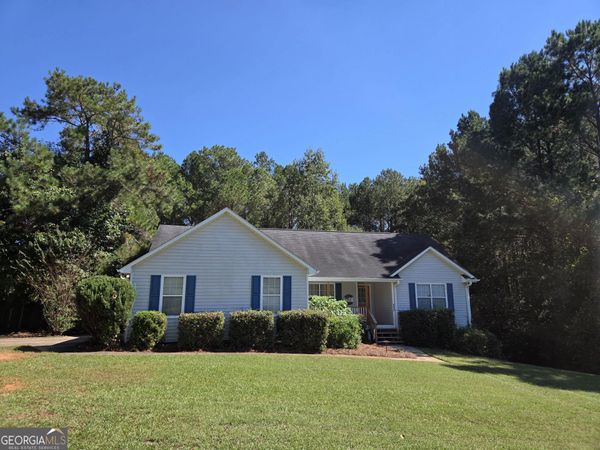 801 Pointe Trail, Locust Grove, GA 30248