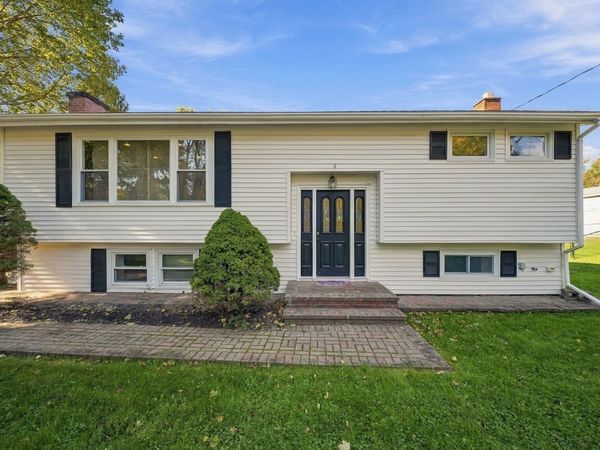 4 Richardson Road, Hudson, MA 01749