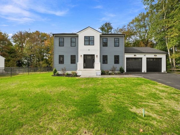 82 Sherrick Ave., Holbrook, MA 02343