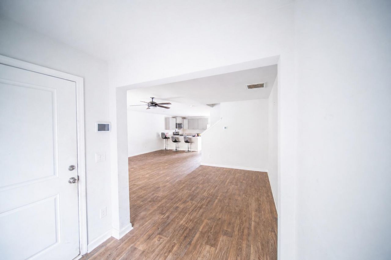 145 Spencer Circle Photo 4