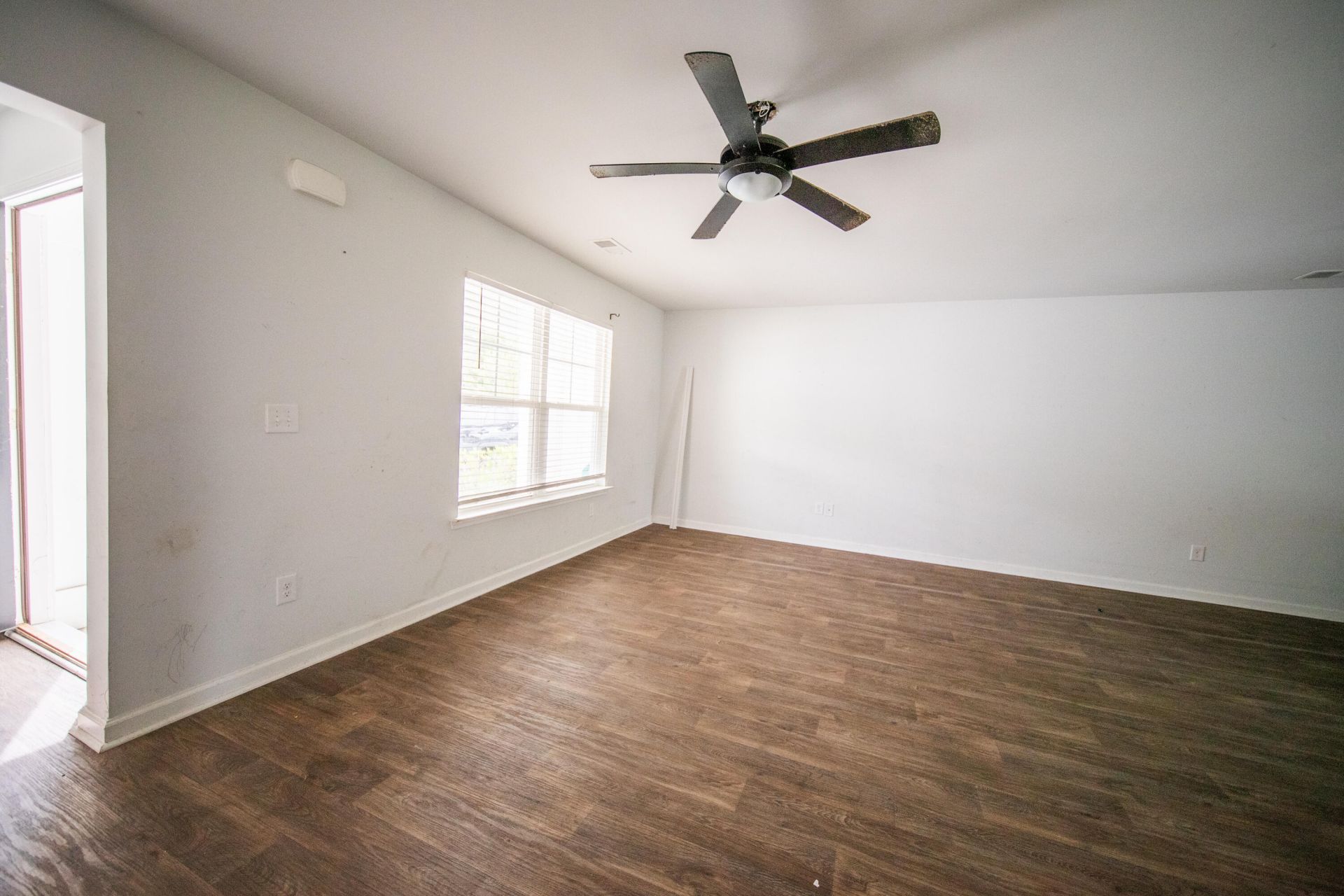 145 Spencer Circle Photo 5