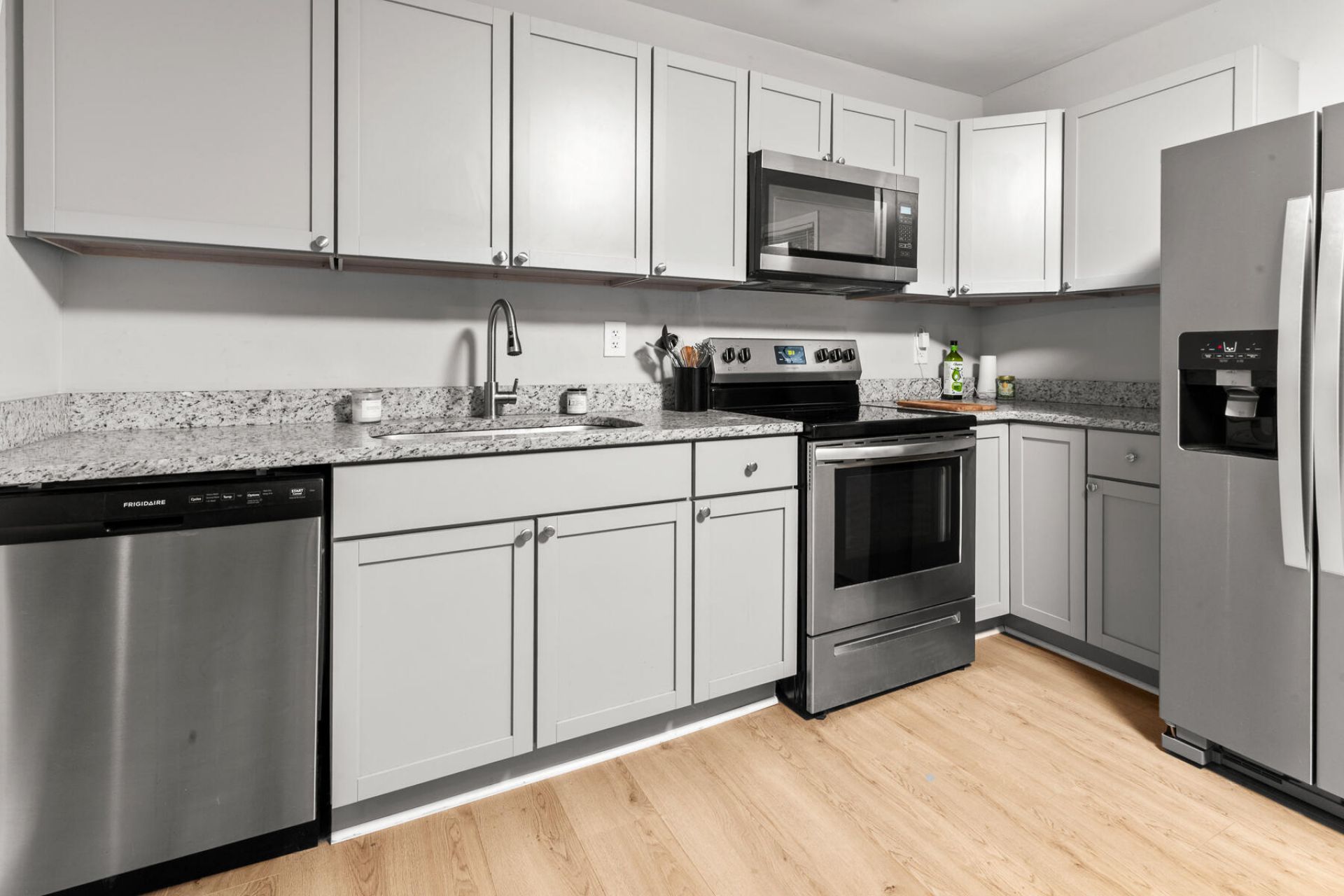 120 Lisa Drive Photo 11