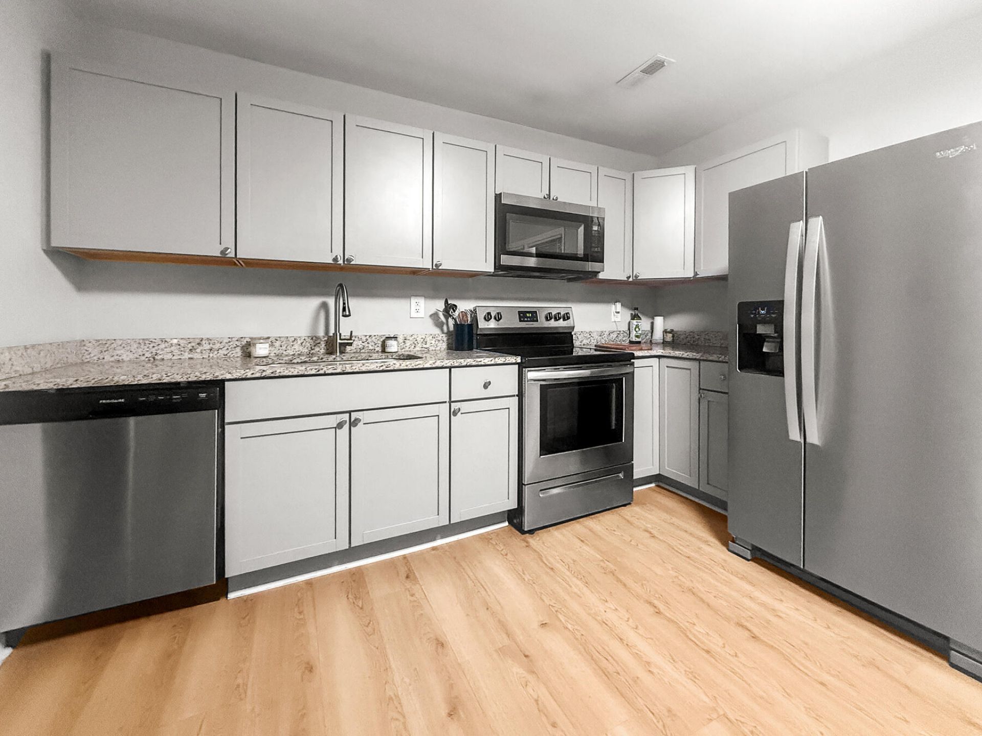 120 Lisa Drive Photo 16